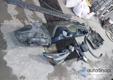 2018 Subaru Outback 2.5I Premium z USA, uszkodzony, nr VIN 4S4BSACC1J3339263